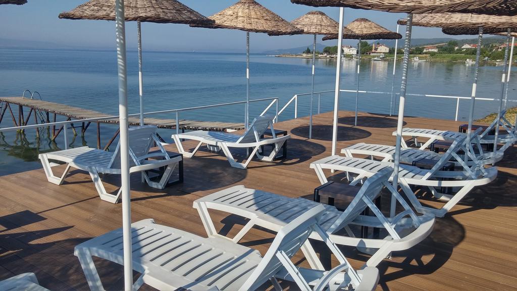 Flora Hotel Burhanli Екстер'єр фото