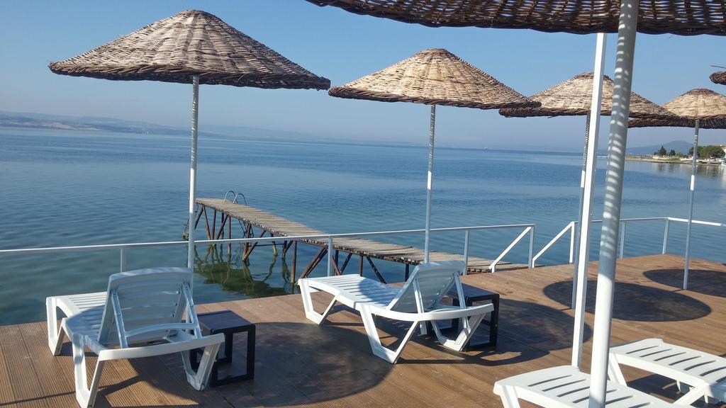 Flora Hotel Burhanli Екстер'єр фото