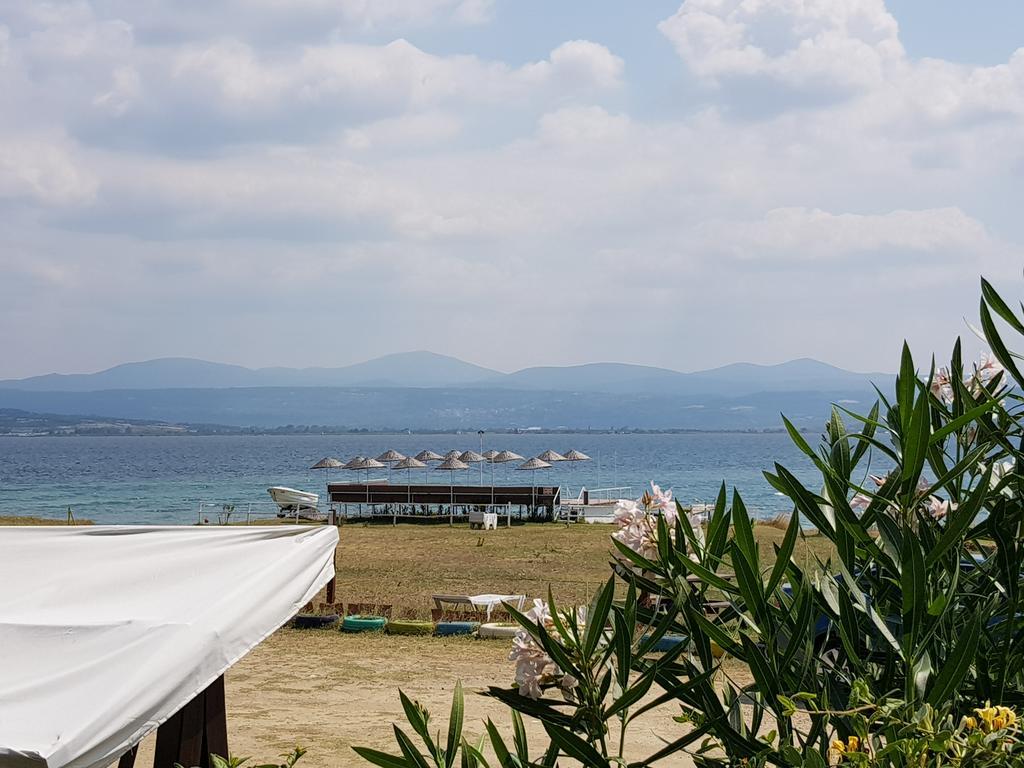 Flora Hotel Burhanli Екстер'єр фото