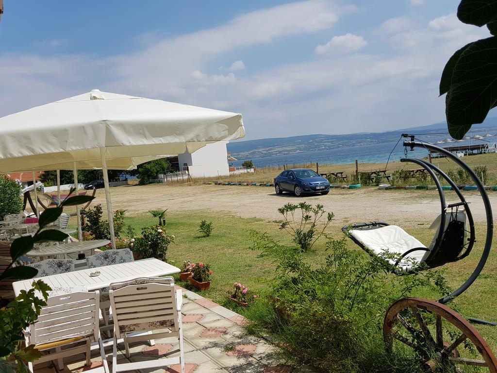 Flora Hotel Burhanli Екстер'єр фото
