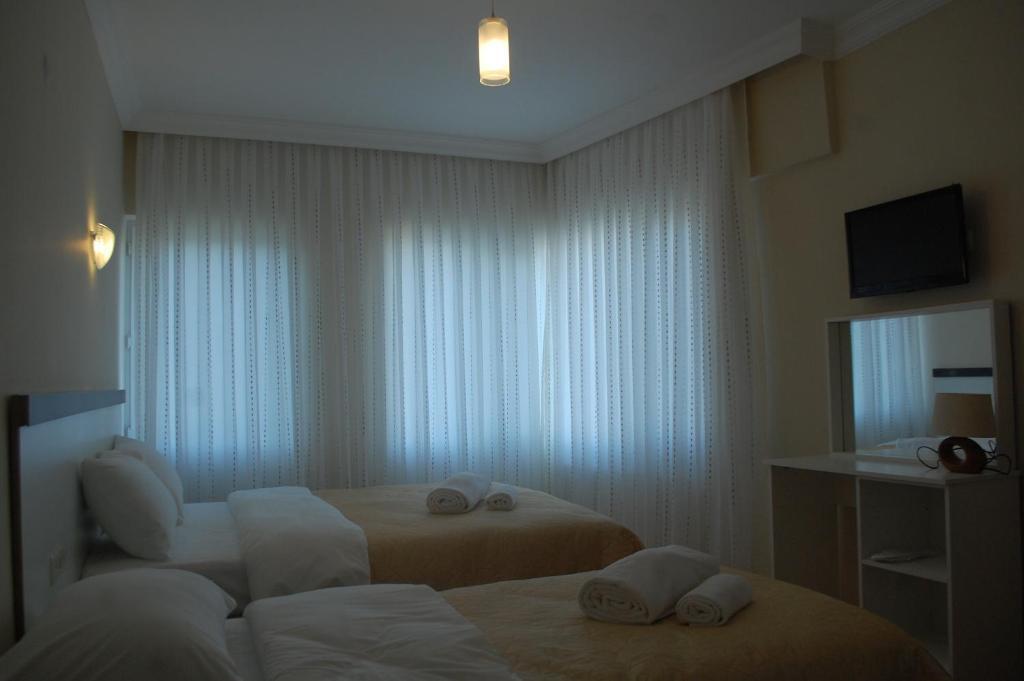 Flora Hotel Burhanli Екстер'єр фото